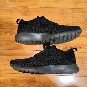 Nike Roshe Run Flyknit Midnight Fog Black size 8